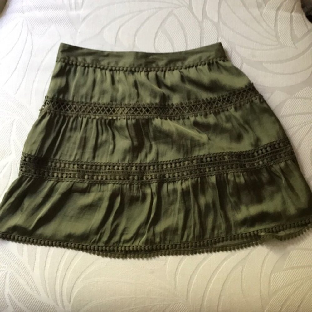 NWOT WH | BM Army Green Skirt
